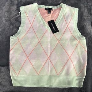 brand new sweater vest